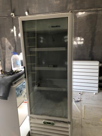 Geladeira Expositora Metal Frio 350 Litros