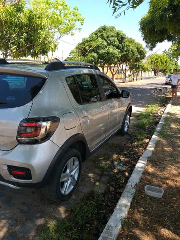 Vende-se um carro completo 2015 - Foto 2