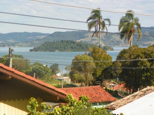 Casa para Venda em Imaruí, Centro, 2 dormitórios, 1 banheiro, 1 vaga