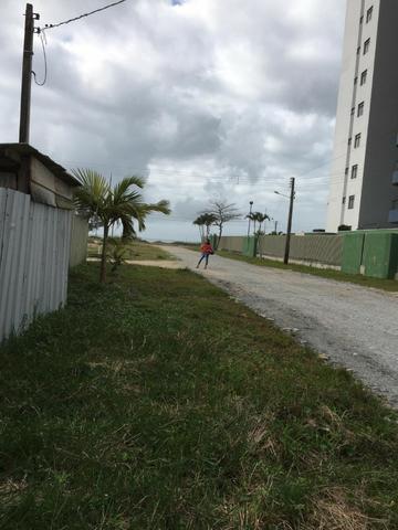 Excelente terreno à 1 quadra da beira mar. - Foto 3