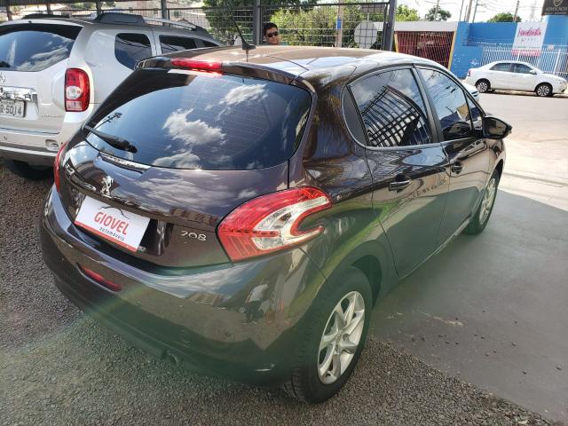 Peugeot 208 Active Pack 1.5 - Foto 4