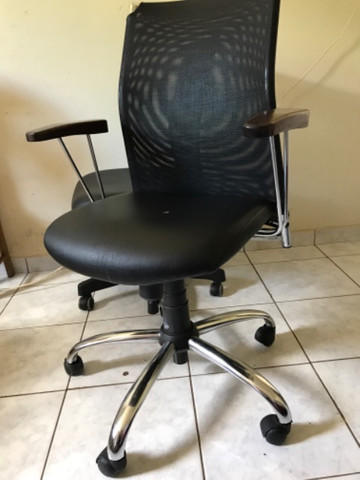 Cadeira Escritório Chromma