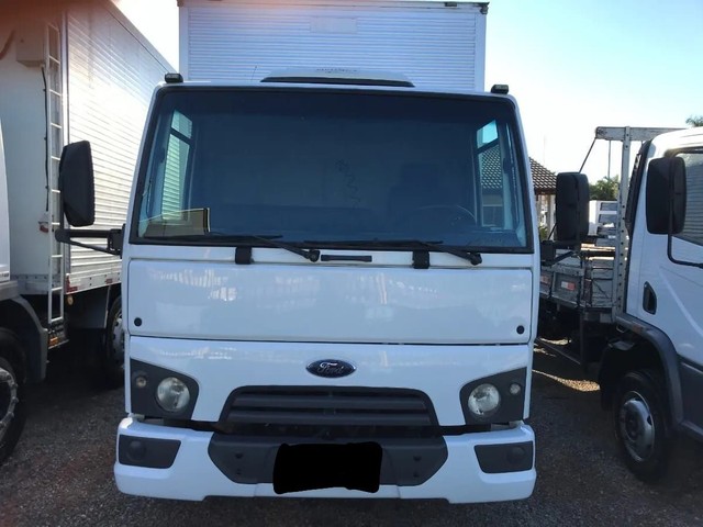 FORD CARGO 816 2015 BAÚ