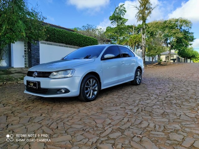 JETTA COMFORTLINE 2.0 AUTOMÁTICO