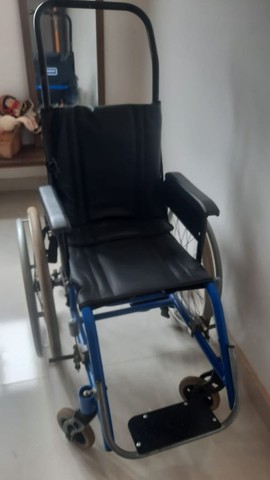 Cadeira de Rodas especial infantil ortobras.