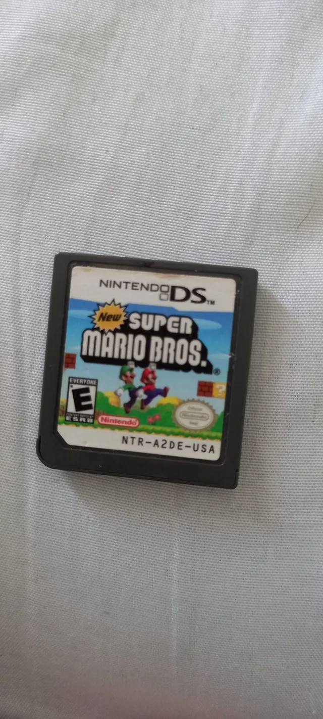 Jogos do Mario para DS terão capas vermelhas