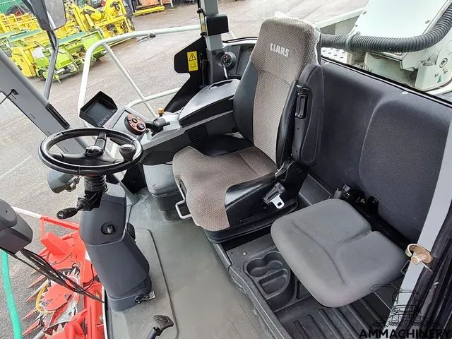 Forrageira automotriz Class Jaguar 860 - Foto 6