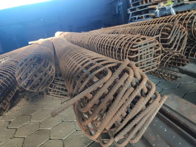 Tubulões para Pontes, contém Vergalhões de 20 mm e 25 mm praticamente novos de 15 metros. - Foto 3