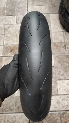 Pneu usado Metzeler Racetec RR 120/70-17