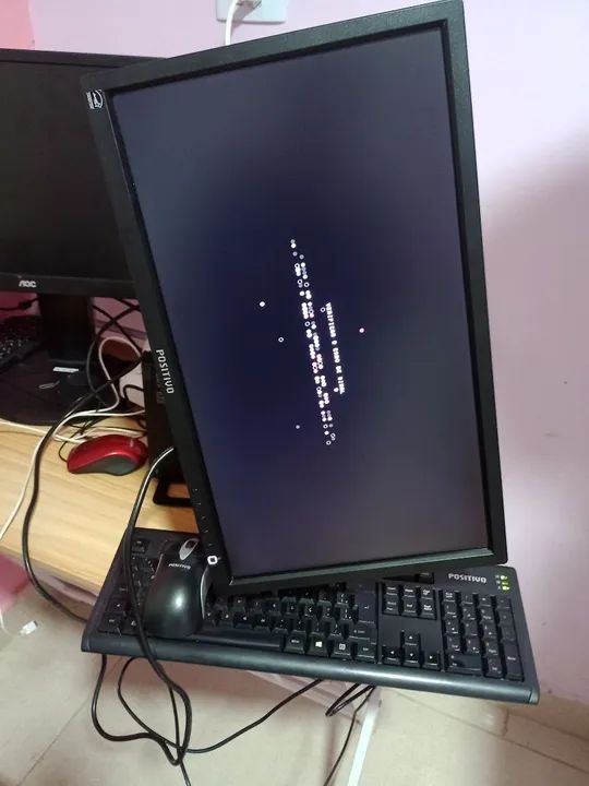 Munitor completo com teclado mause cabo VGA cabo alimentação  - Foto 4