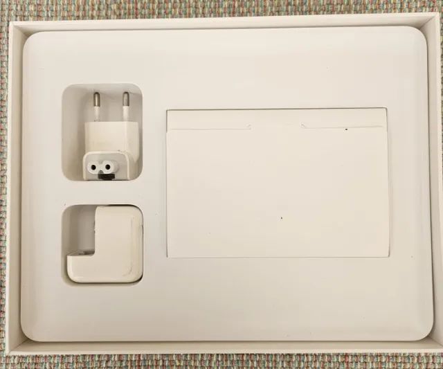 IPad 3ª geração - 32GB - Wi-fi + Celular 3G (preto) - Foto 5