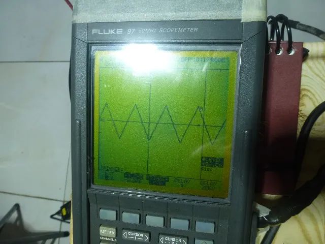 FLUKE-97,SCOPMETER 50MHZ-aceito troca - Foto 2