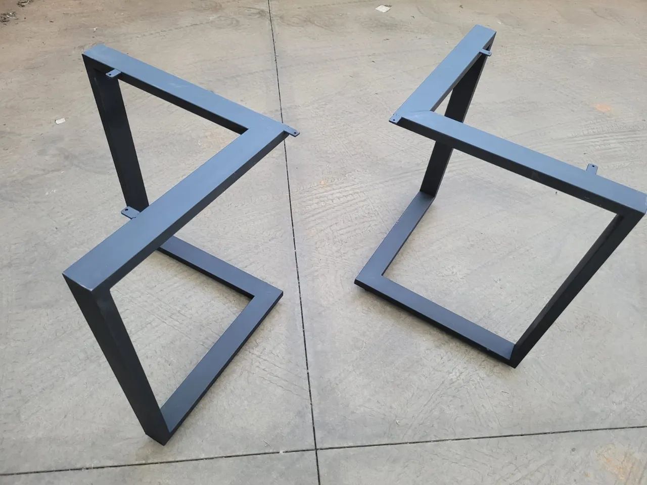 Pés de mesa industrial 
