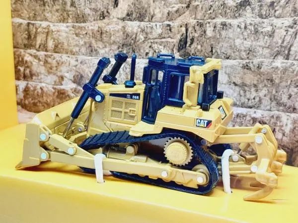 Trator Esteira Caterpillar Die-cast Masters 1/64 (caixa) - Foto 4