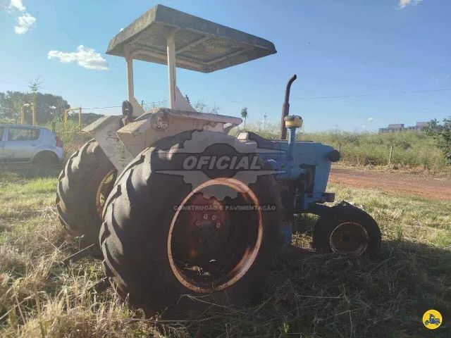 Trator Ford 4.600 com Roçadeira - Foto 2