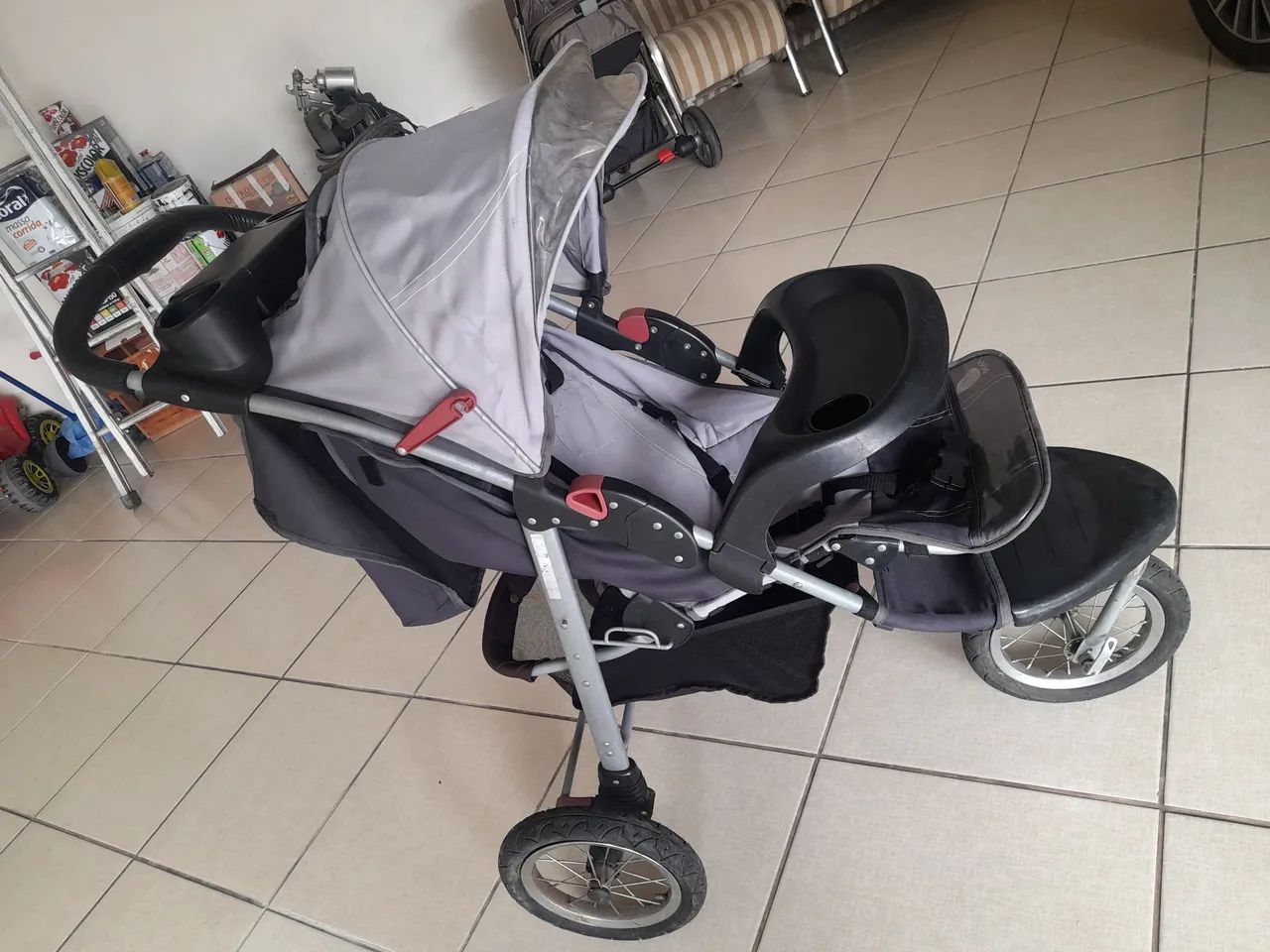 Carrinho de Bebê Infantil com Bandeja e Porta Copos - Foto 2
