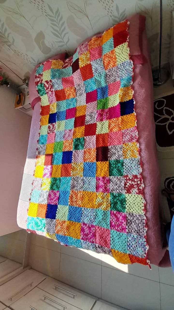 Cobertor patchwork em crochê - colorido e aconchegante - Foto 2
