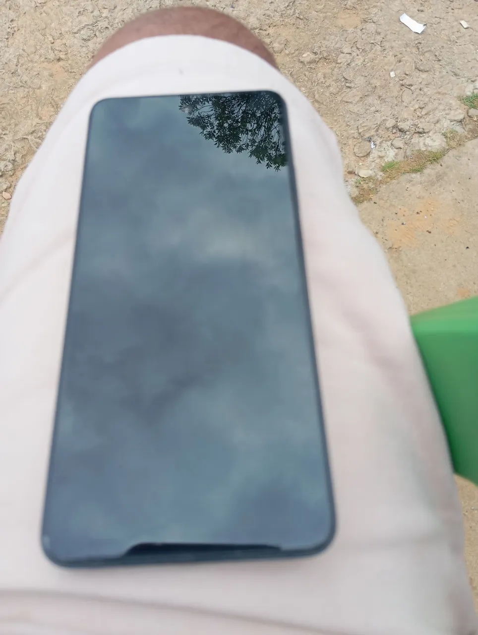 Vende-se telefone semi novo