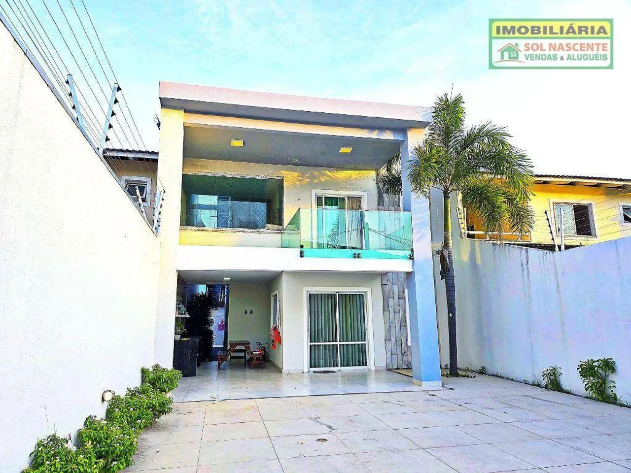 Casa com 3 dormitórios para alugar, 199 m² por R$ 4.314,16/mês - Edson Queiroz - Fortaleza