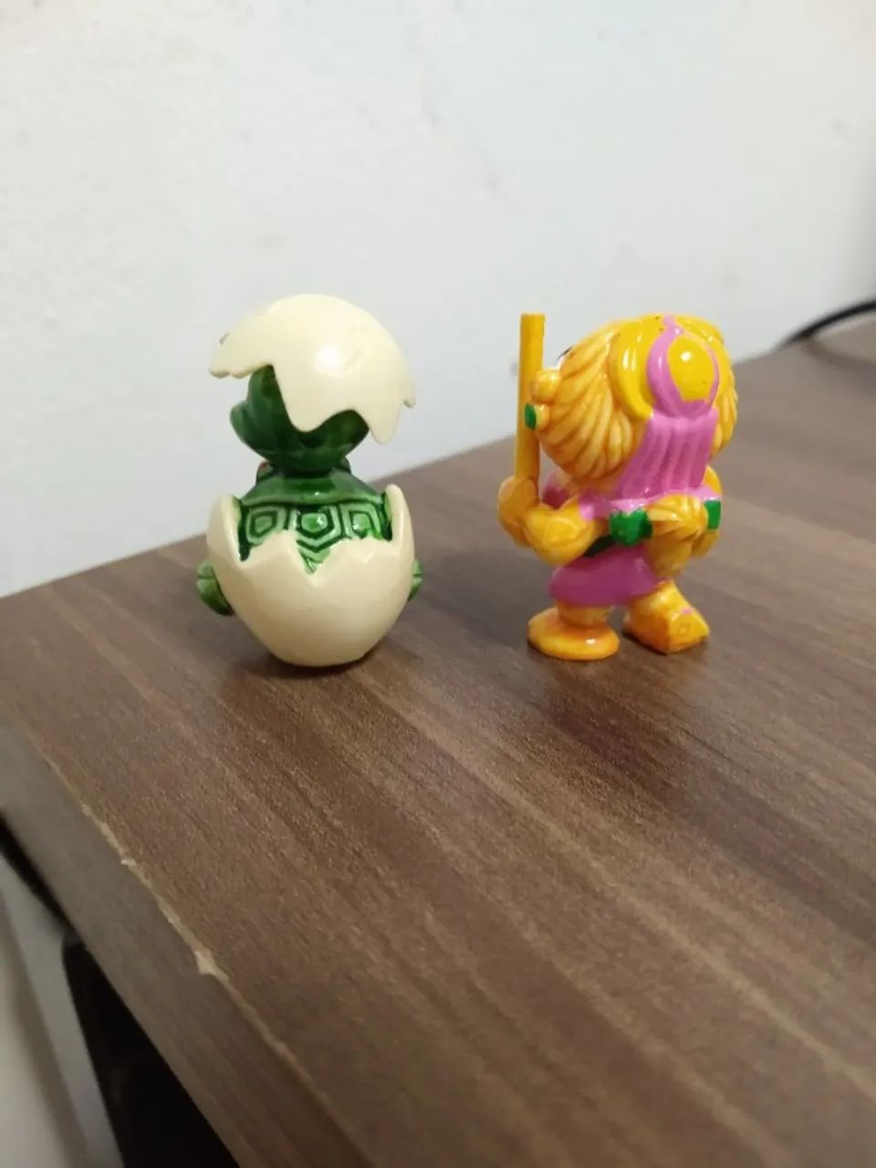 2 Mini Bonequinhos Coleção Kinder Ovo - Foto 2