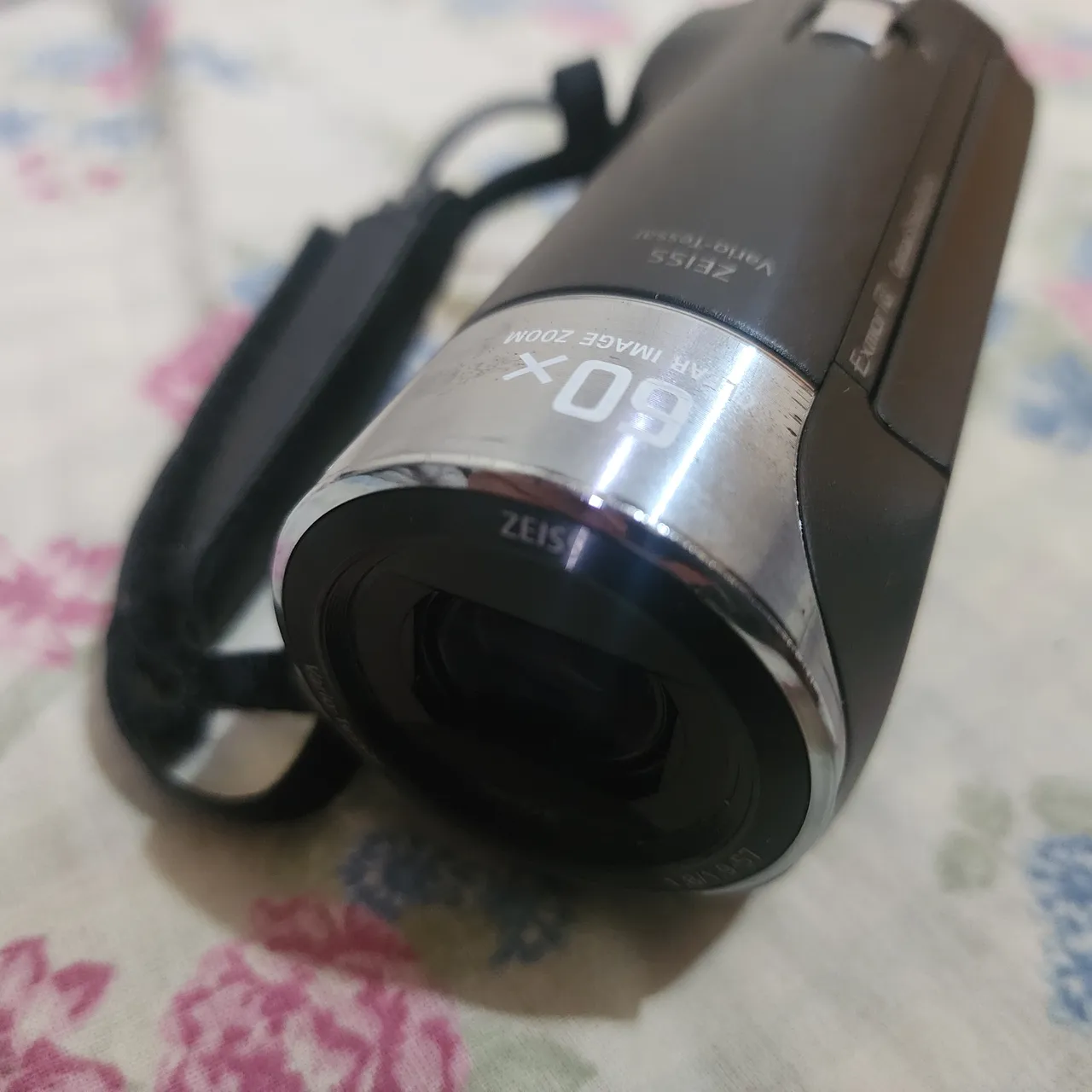 SONY HDR-CX405 シルバー HDRCX405B.CEN | Compre Handycam® CX405 com sensor CMOS Exmor R