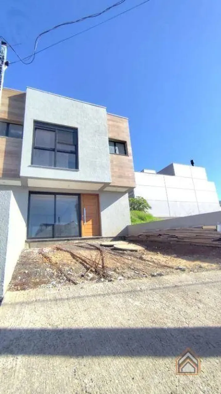 Sobrado com 2 dormitórios à venda, 81 m² por R$ 399.900 - Protásio Alves - Porto Alegre/RS
