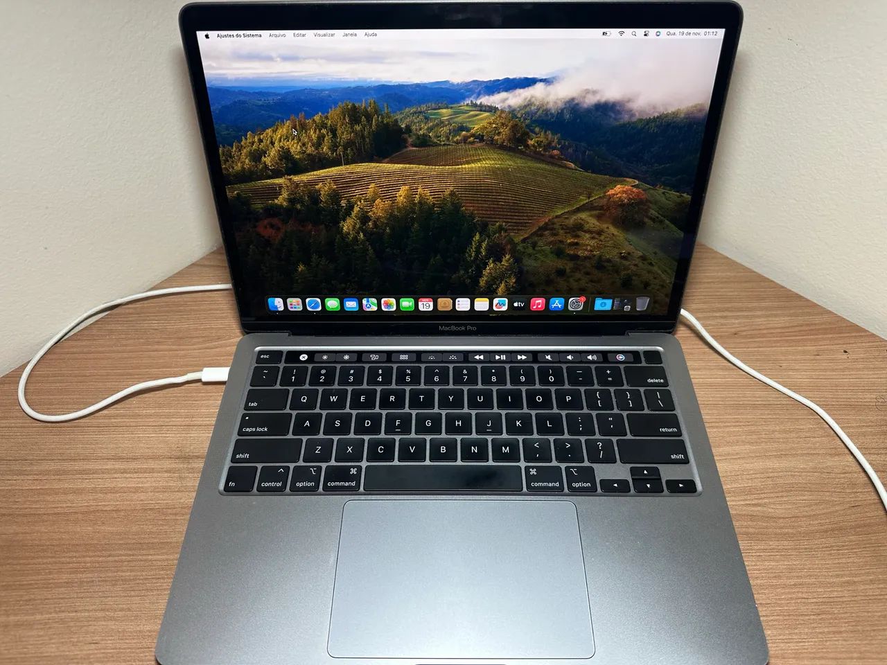 MacBook Pro 13 2020 ? i5 ? 512GB SSD ? 8GB RAM ? Touch Bar