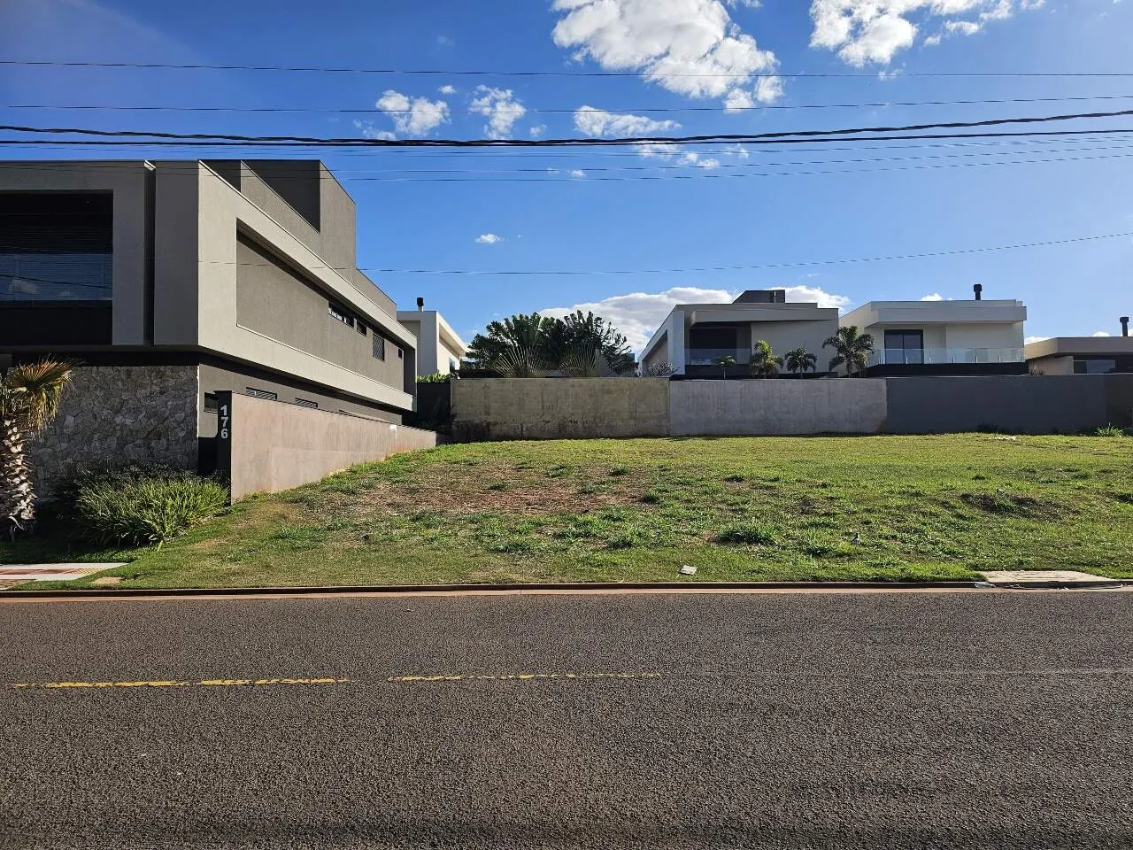 Lote em condomínio à venda, Parque Residencial Damha IV - Campo Grande/MS
