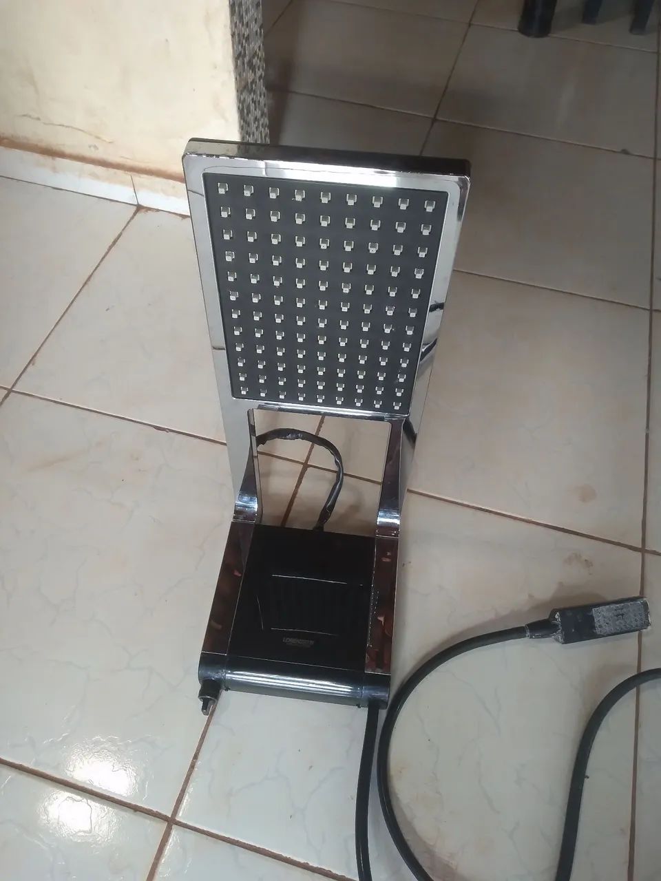 Chuveiro elétrico. 