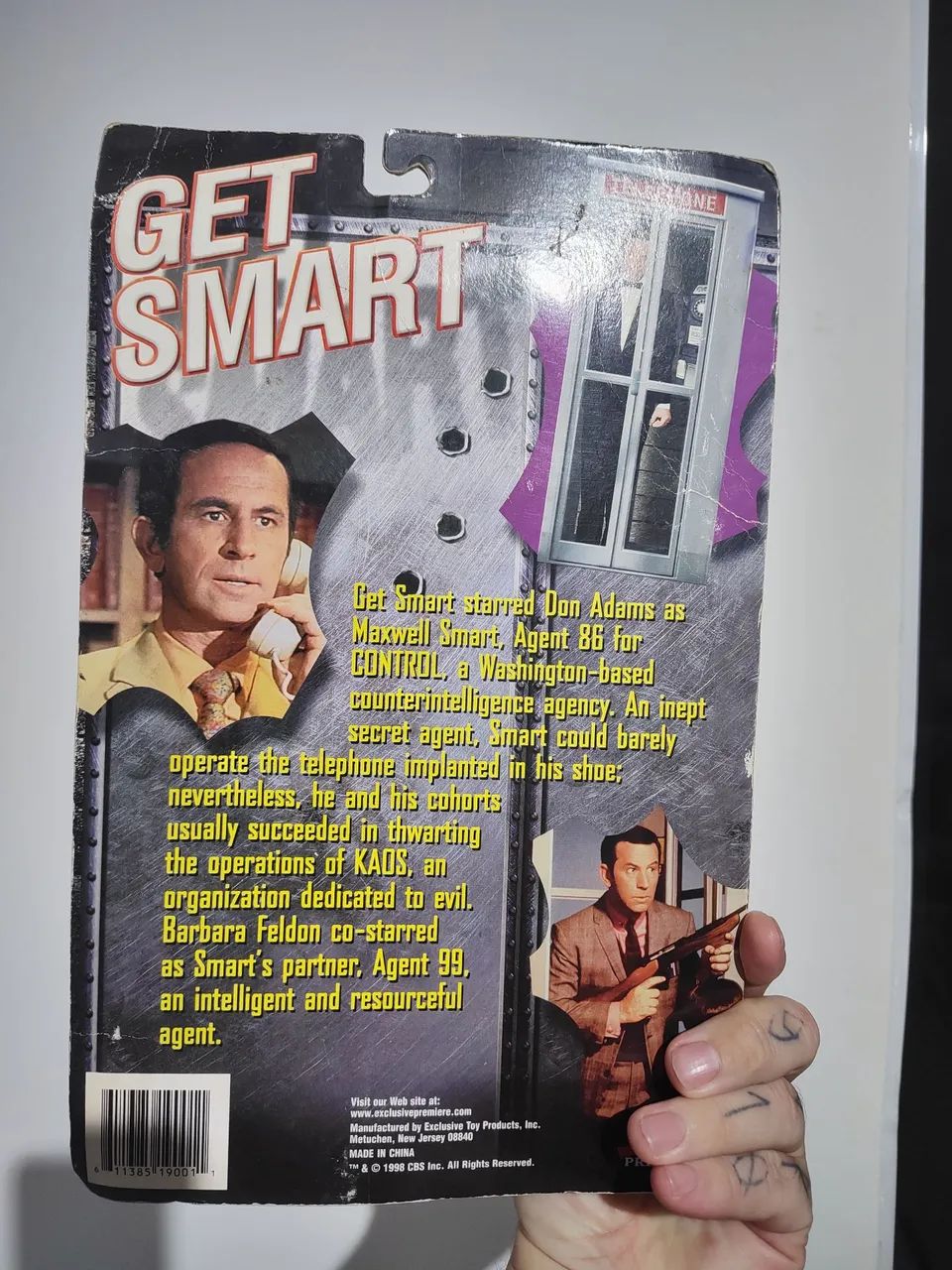 Bonecos colecionáveis Maxwell Smart e Agente 99 - Foto 4