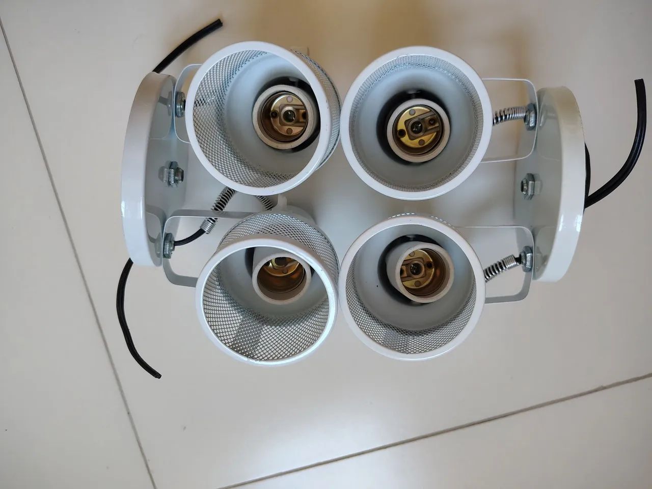 Luminária de Teto com 4 Soquetes
