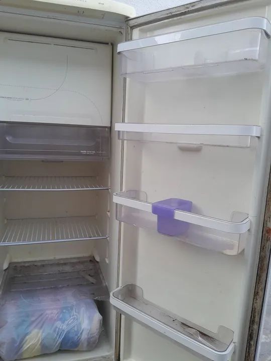 Geladeira Frost Free Electrolux - Foto 3