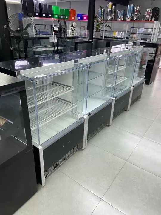 VITRINE REFRIGERADA CONFEITARIA AURORA GPFA-075R - GELOPAR  - Foto 4