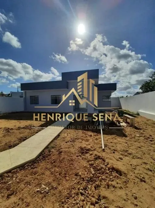Vendo casa com 2 quartos sendo 1 suíte