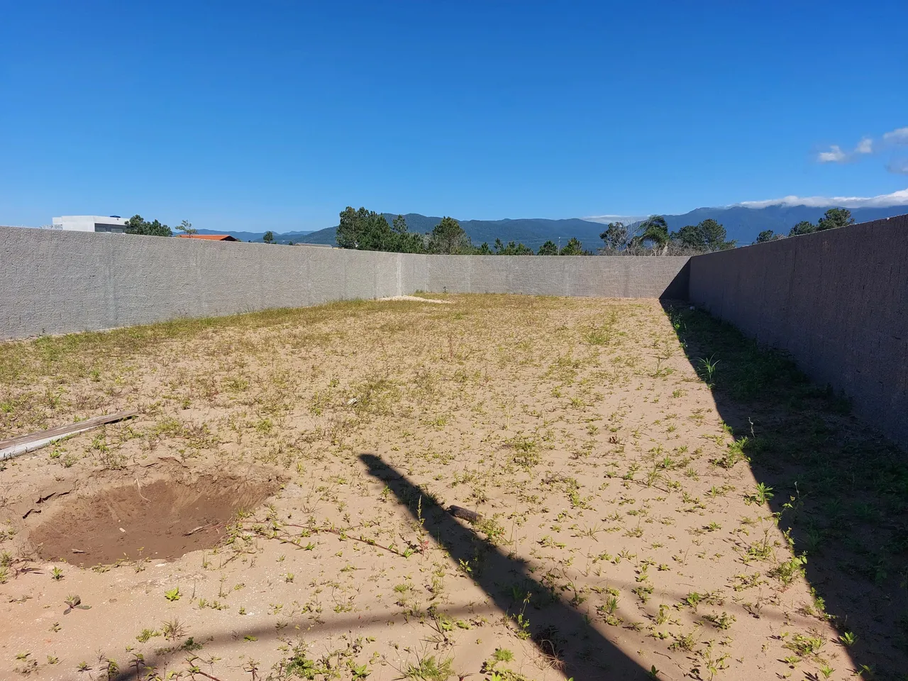 Terreno para venda possui 360 metros quadrados em Praia do Sonho - Palhoça - SC