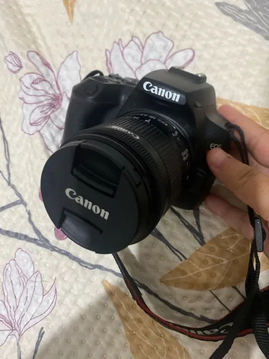 Câmera Canon EOS Rebel SL3