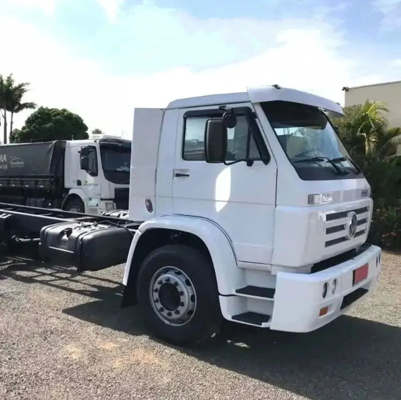 Defletor De Ar Lateral Cegonheiro Vw Worker / Titan SEM TETO - Foto 3