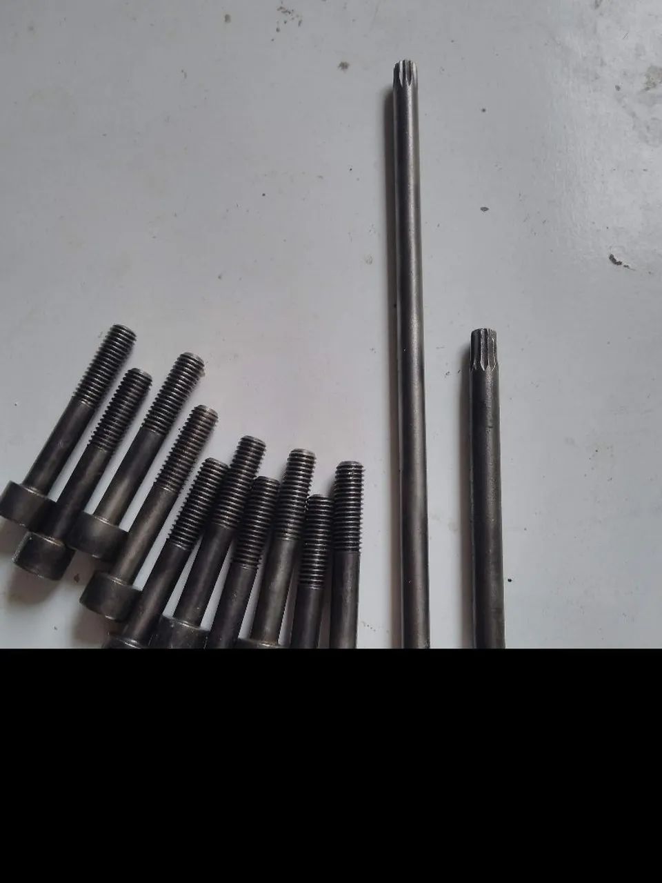 Screws 64168504079490121