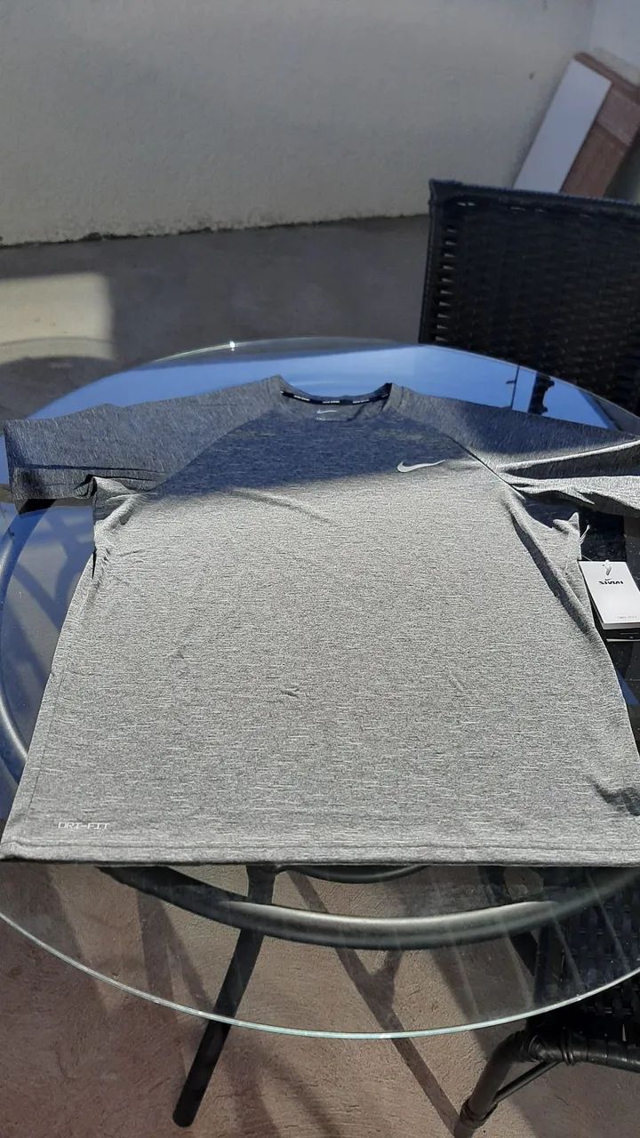 Camiseta Nike Dri-FIT Swim Masculina
