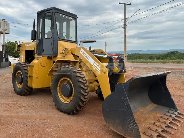 Pá Carregadeira Fiatallis FR12 1996 com Ar Condicionado - Revisada e Pronta para Trabalhar - Foto 6