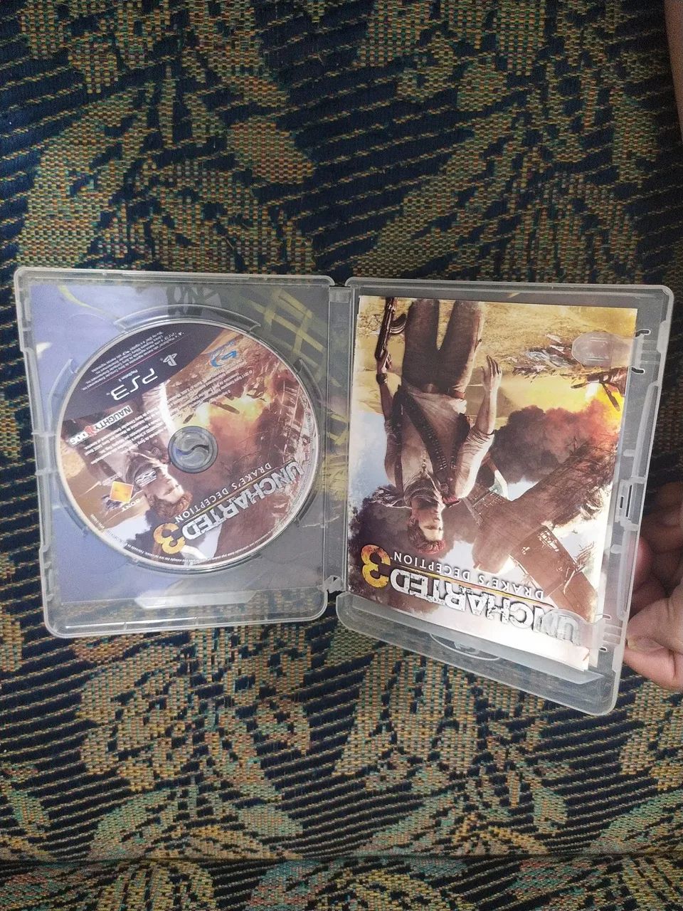 Jogo Playstation 3 Uncharted 3: Drake's Deception - PS3 - Foto 3