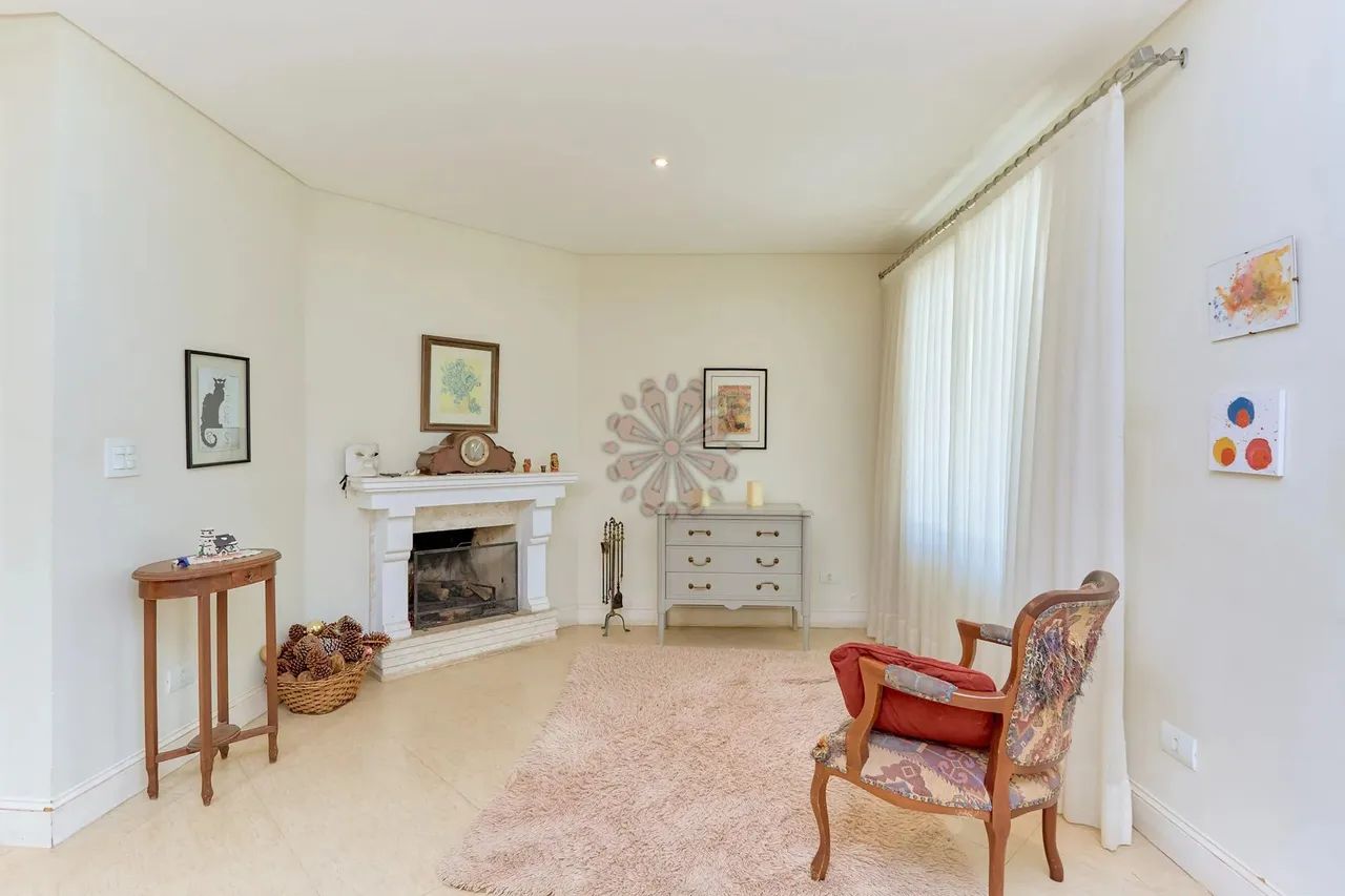 Linda casa 4 quartos sendo 2 suítes em condomínio Santa Felicidade! - Foto 5