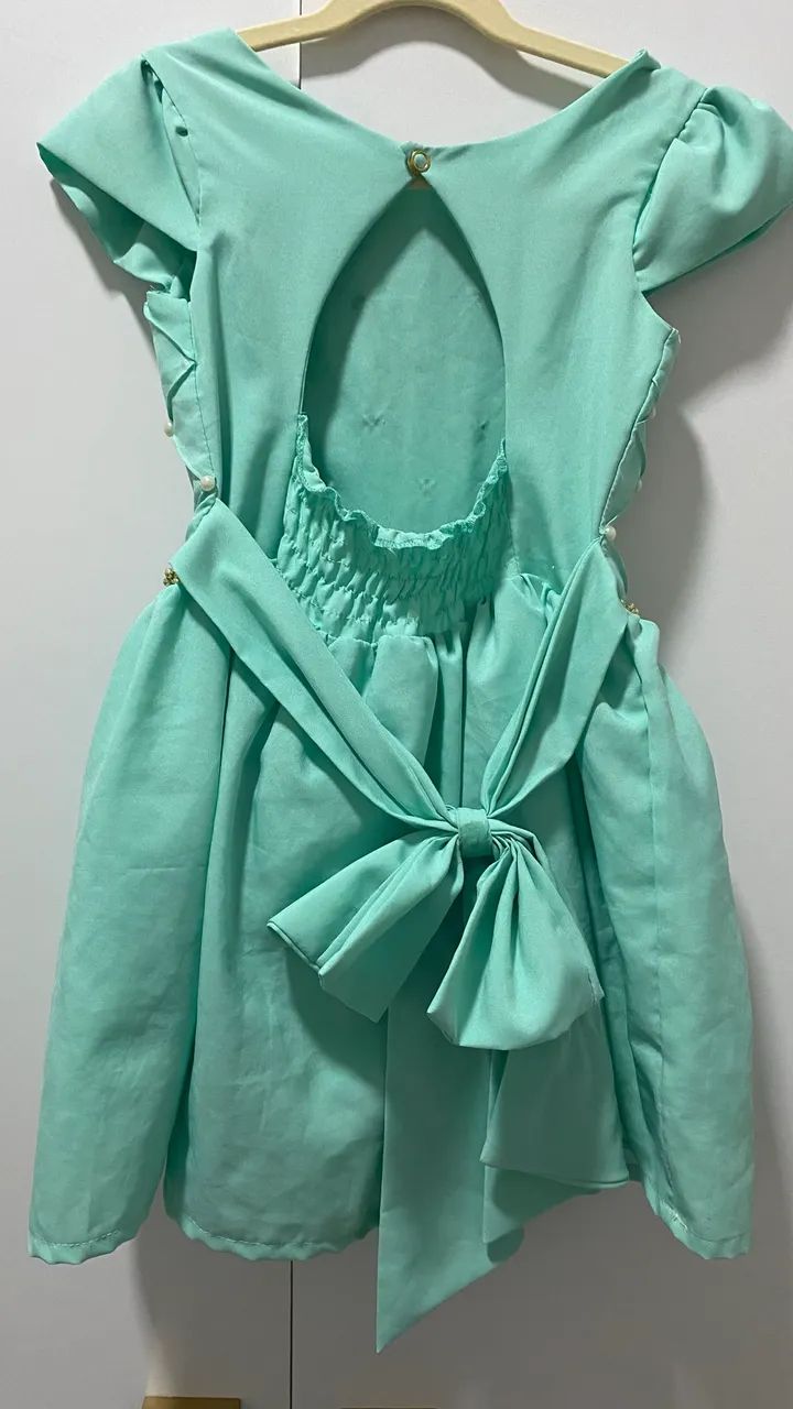 Vestido Infantil verde com cinto de pérolas - Foto 3