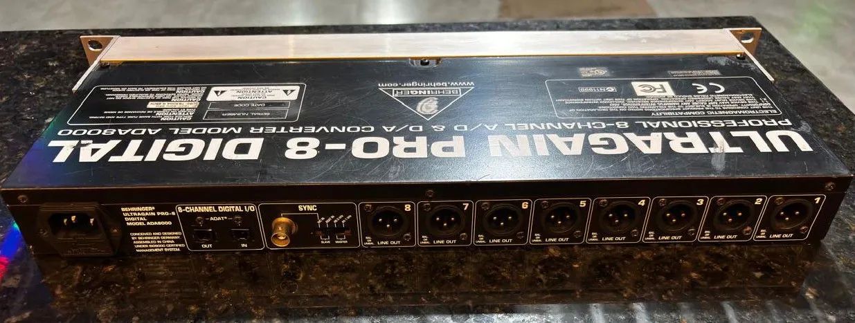 Conversor Digital ADA 8000 BEHRINGER  - Foto 3