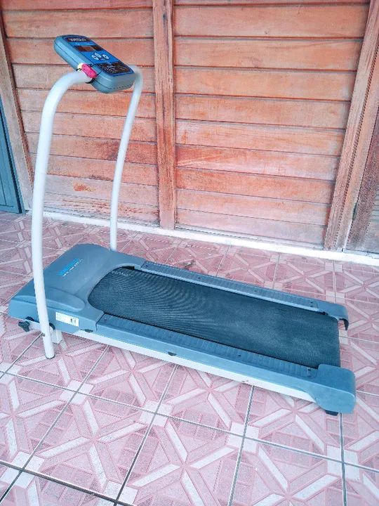 Esteira Eletrica Weslo Cadence 4500 750 a vista ou 12 x de 75 no cartão - Foto 3