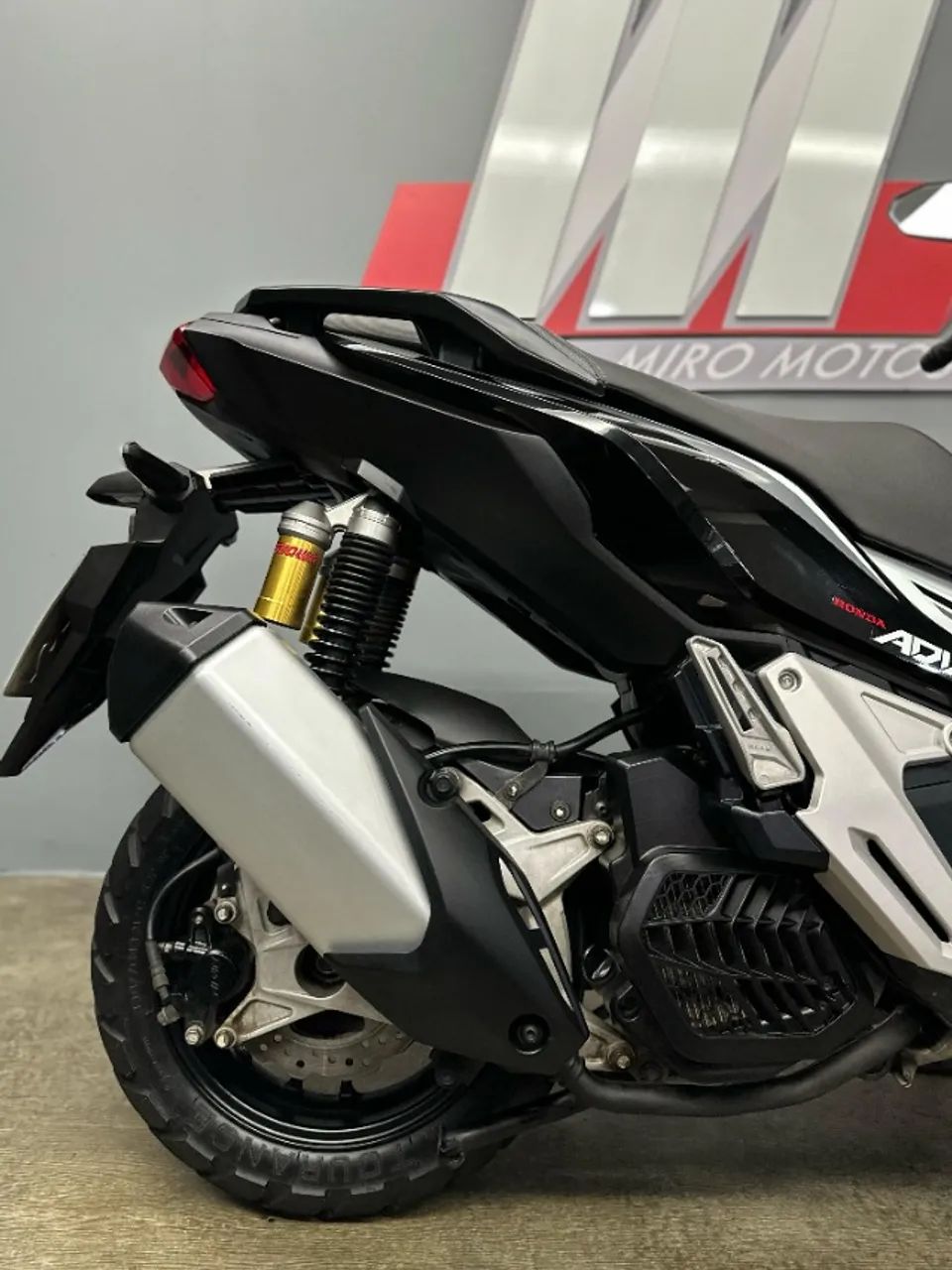 HONDA ADV 150cc (Extremamente conservada) - Foto 4
