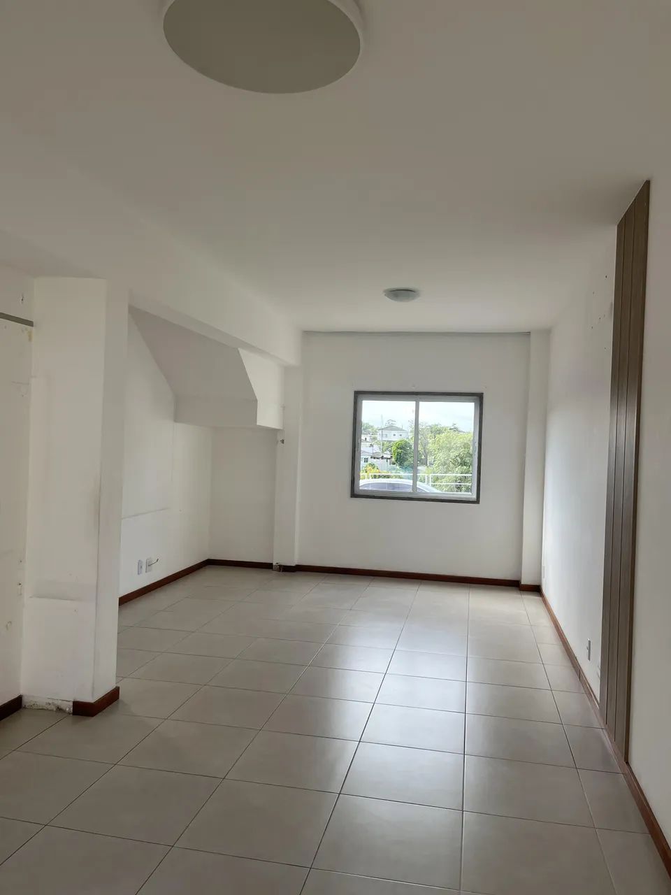 Casa de condomínio com 03 quartos, quintal e lazer de clube - Foto 5