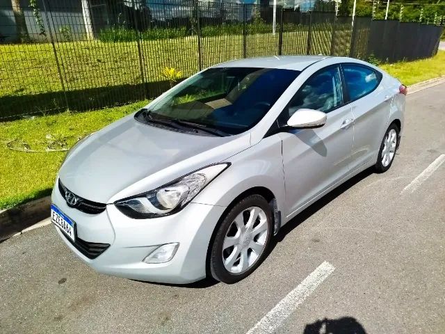 Hyundai Elantra 1.8 16v Gls 4p - 2012 - 83.000 KM - Excelente Estado