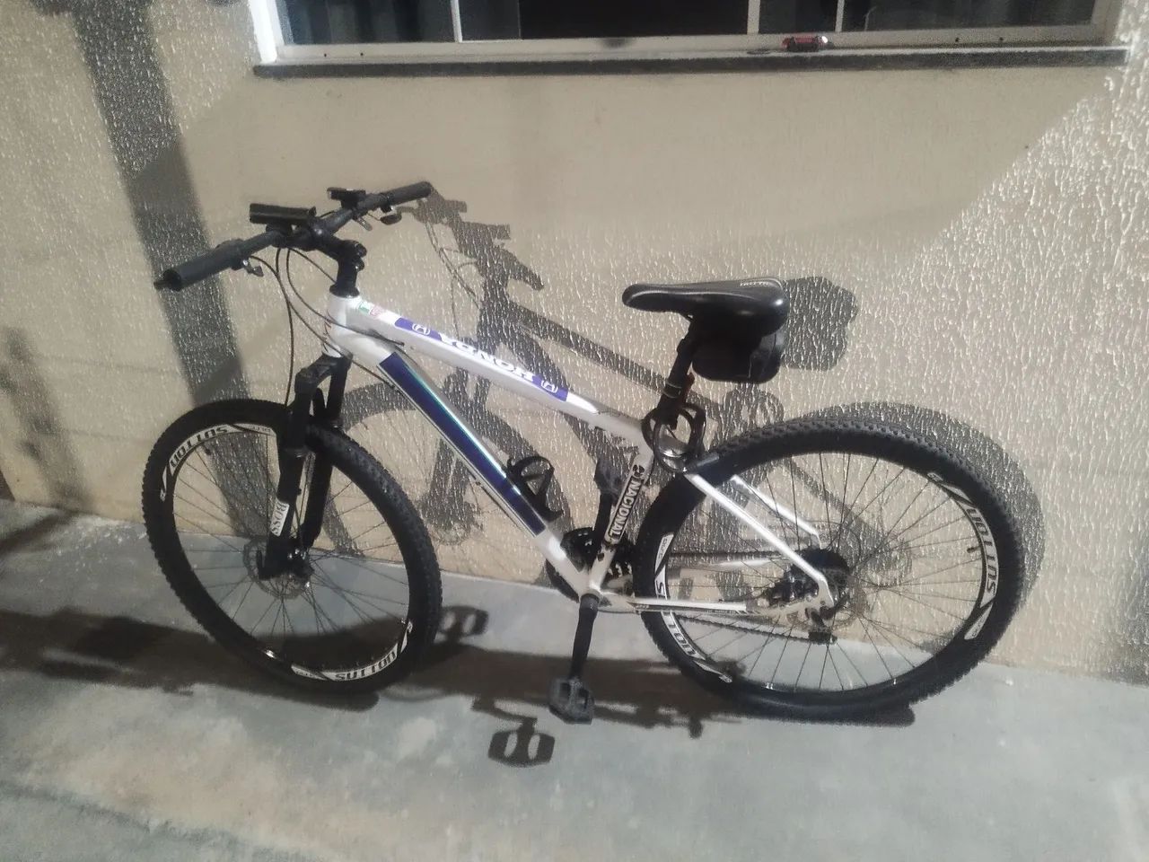Bicicleta Mountain Bike