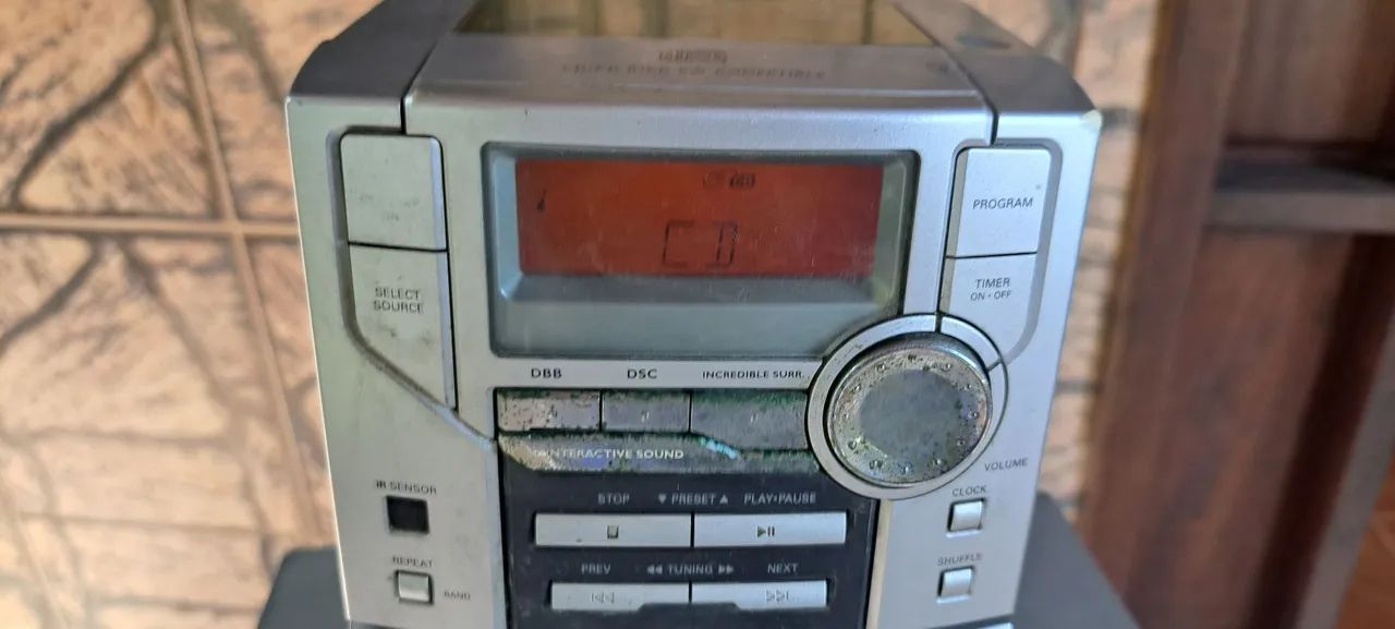 Som Philips Micro System MC110 - Incrível Surround 180,00 - Foto 4